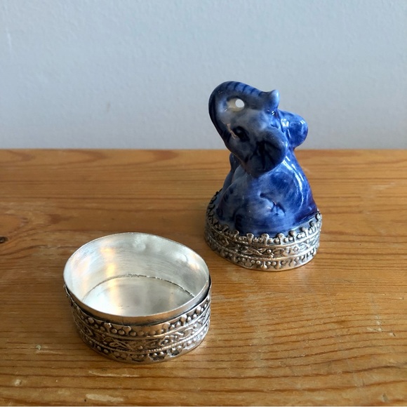 Small silver box - Picture 2 of 5